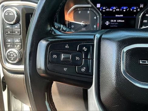 Used 2023 GMC Sierra 3500 Denali w/ Technology Package AWD/4WD image 12