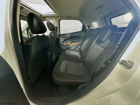 Used 2021 Ford EcoSport SE w/ SE Appearance Package image 26