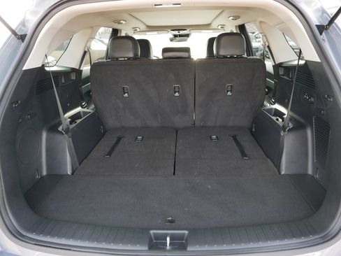 Certified 2025 Kia Sorento S w/ Panoramic Sunroof Package image 18