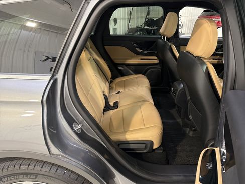 Used 2022 Lincoln Corsair Reserve w/ Elements Package image 13