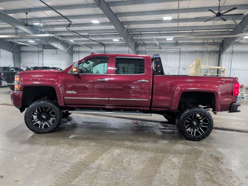 Used 2015 Chevrolet Silverado 2500 High Country w/ Duramax Plus Package image 5