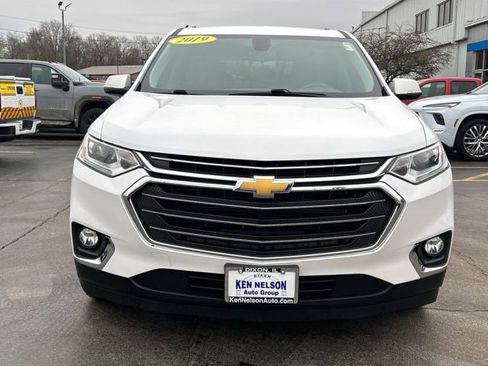 Used 2019 Chevrolet Traverse LT w/ LT Premium Package image 2