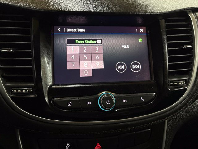 Used 2021 Chevrolet Trax LT w/ Midnight Edition FWD image 29