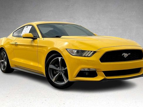 Used 2015 Ford Mustang Coupe w/ Equipment Group 051A image 18