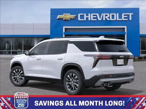 New 2026 Chevrolet Traverse LT w/ Sun and Wheel Package AWD/4WD image 3