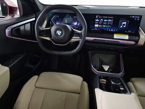 Used 2025 BMW X3 xDrive30i w/ Convenience Package image 14