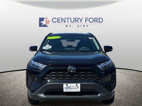 Used 2025 Toyota RAV4 XLE AWD/4WD image 6