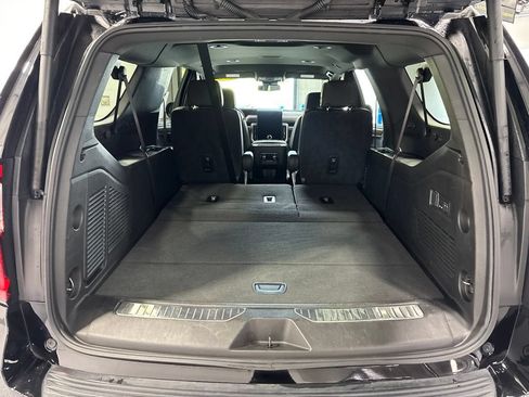 Used 2025 GMC Yukon XL Denali AWD/4WD image 64