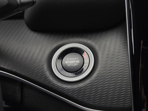 New 2025 Jeep Grand Cherokee L Altitude image 8