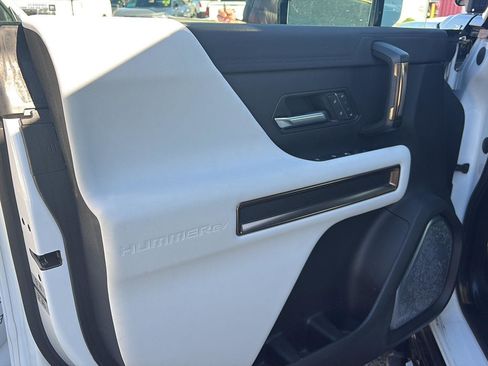 Used 2024 GMC Hummer EV 3X w/ Battery Pack, 24 Module Pack AWD/4WD image 14