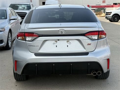 Used 2024 Toyota Corolla SE image 5