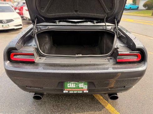 Used 2018 Dodge Challenger GT AWD/4WD image 8