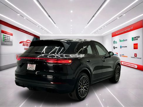 Used 2021 Porsche Cayenne S w/ Premium Package AWD/4WD image 8