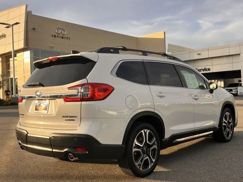 Used 2023 Subaru Ascent Limited image 4