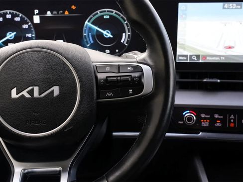 Used 2023 Kia Sportage SX Prestige image 11