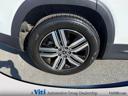 Used 2023 Mercedes-Benz EQB 300 4MATIC image 14