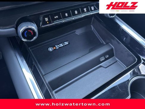 Certified 2025 Chevrolet Tahoe LT AWD/4WD image 28