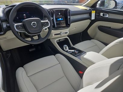 New 2026 Volvo XC40 B5 Ultra w/ Protection Package Premier