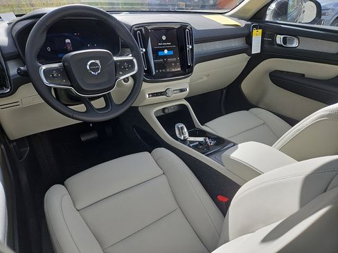 New 2026 Volvo XC40 B5 Ultra w/ Protection Package Premier image 3