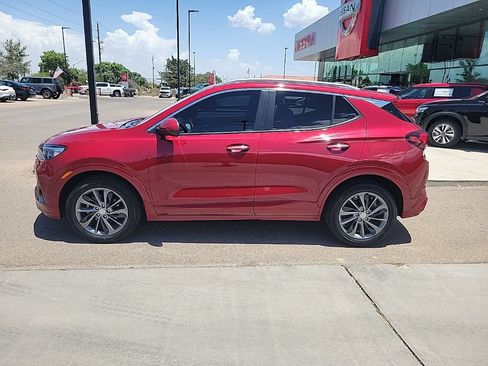 Used 2021 Buick Encore GX Select w/ Sport Touring Package FWD image 4