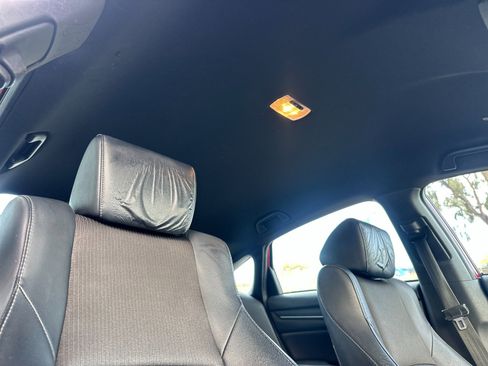 Used 2018 Honda Accord Sport image 15