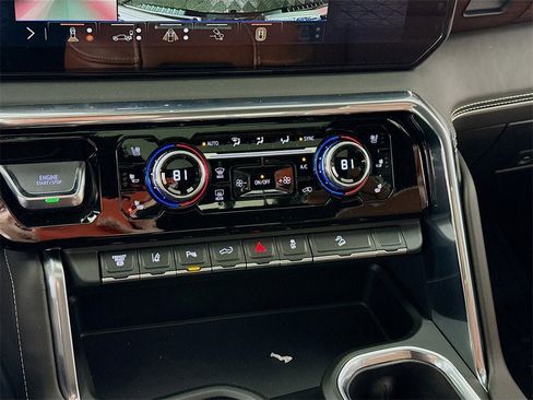 New 2026 GMC Sierra 3500 Denali Ultimate w/ LPO, Black Badging Package image 11