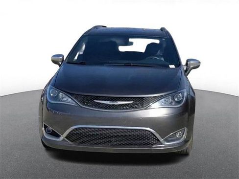 Certified 2020 Chrysler Pacifica Limited FWD image 3