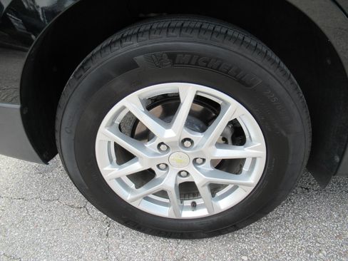 Used 2022 Chevrolet Equinox LT FWD image 8