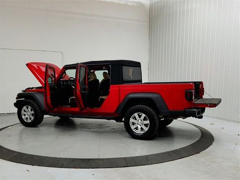Used 2020 Jeep Gladiator Sport w/ Quick Order Package 24S image 13