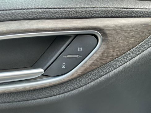 Used 2022 Alfa Romeo Giulia Ti image 24