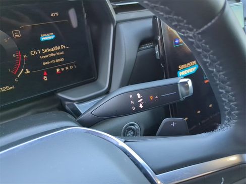 Used 2025 GMC Terrain Elevation image 19