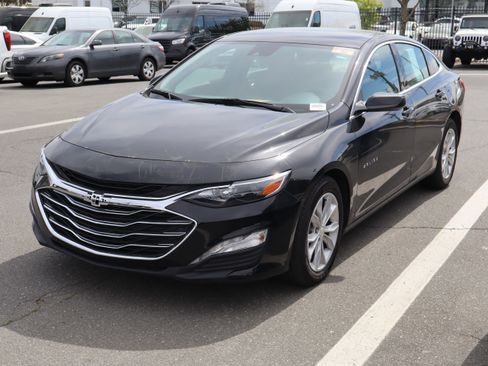 Used 2025 Chevrolet Malibu LT image 5