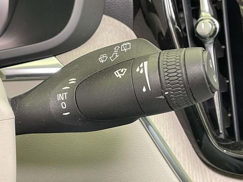 Used 2019 Volvo XC60 T5 Inscription w/ Protection Package AWD/4WD image 38