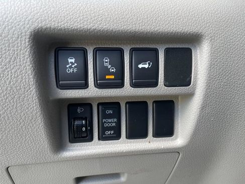 Used 2012 Nissan Quest LE image 15