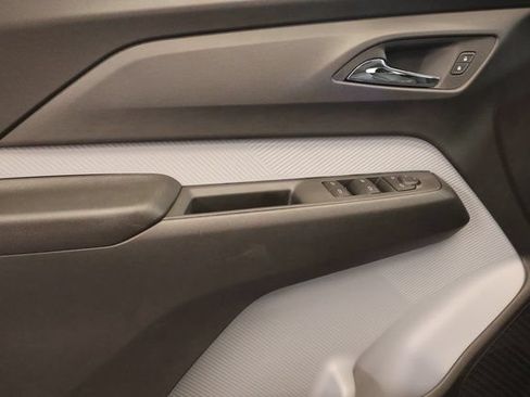 New 2027 Chevrolet Bolt LT w/ Comfort Package FWD image 10