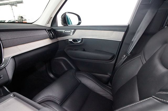 Used 2026 Volvo XC90 B6 Ultra AWD/4WD image 7