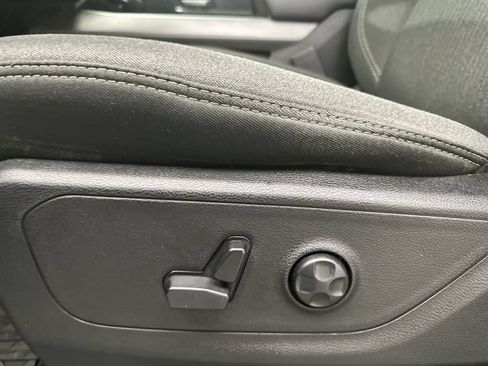 Used 2019 RAM 1500 Big Horn AWD/4WD image 17