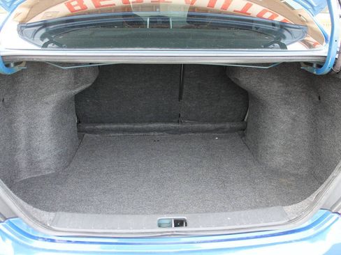 Used 2015 Nissan Versa SV FWD image 34
