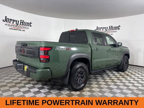Used 2025 Nissan Frontier PRO-4X AWD/4WD image 5