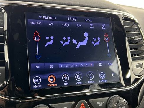 Used 2020 Jeep Grand Cherokee Laredo w/ 18" Wheel & 8.4" Radio Group image 32