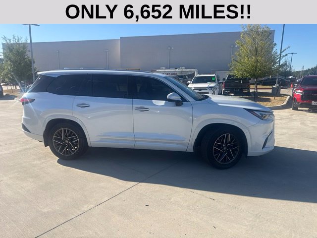 Used 2025 Lexus TX 350 AWD w/ Technology Package image 2