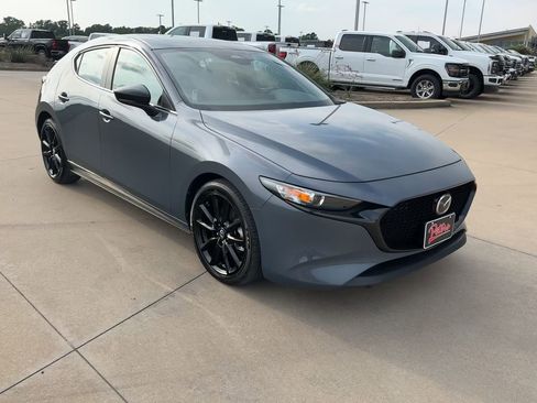 Used 2024 MAZDA MAZDA3 s image 3