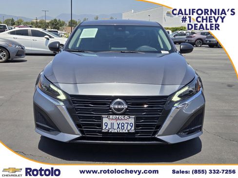 Used 2024 Nissan Altima 2.5 SV FWD image 2