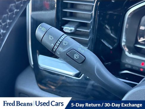 Used 2024 GMC Sierra 1500 SLE image 40