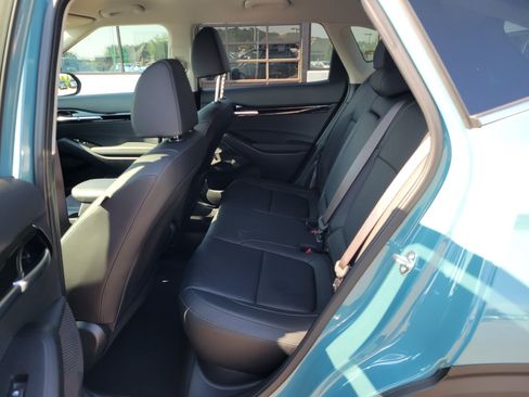 Used 2024 Kia Seltos EX FWD image 11