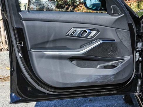 Used 2022 BMW 330i Sedan w/ Premium Package 2 image 21