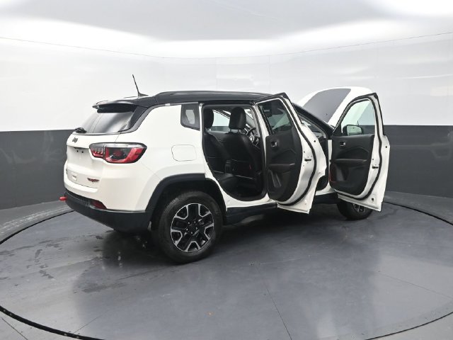 Used 2020 Jeep Compass Trailhawk AWD/4WD image 45