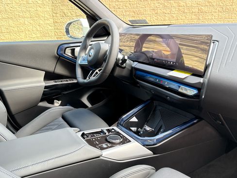Used 2026 BMW X3 xDrive30i w/ M Sport Package AWD/4WD image 8