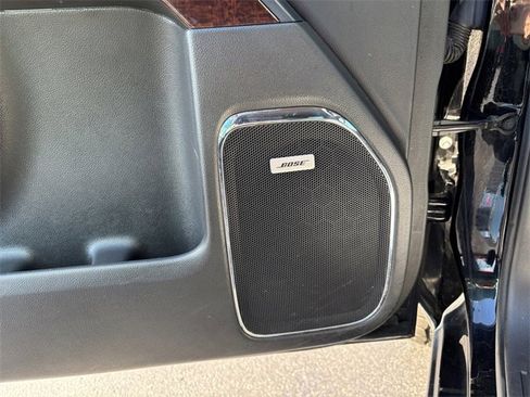 Used 2017 GMC Sierra 1500 SLT w/ SLT Premium Package image 19