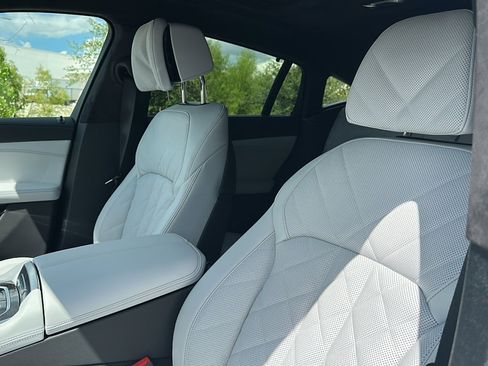 New 2026 BMW X6 M60i image 11